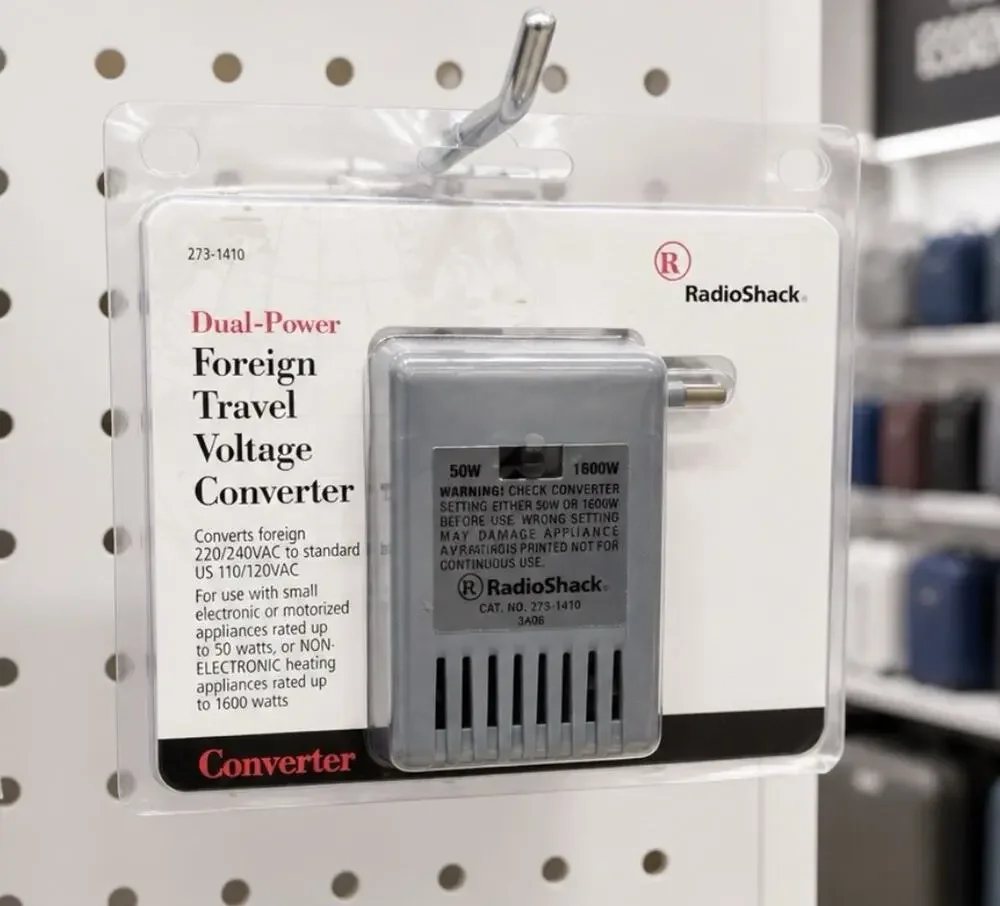 Radio Shack: Dual Power Foreign Travel Voltage Converter 220V to 110V- 50W/1600W